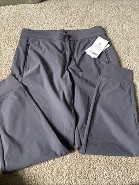 Athleta Headlands Trek Jogger in dusty purple